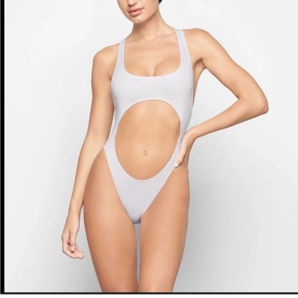 SKIMS Swim Cut Out Monokini NWT